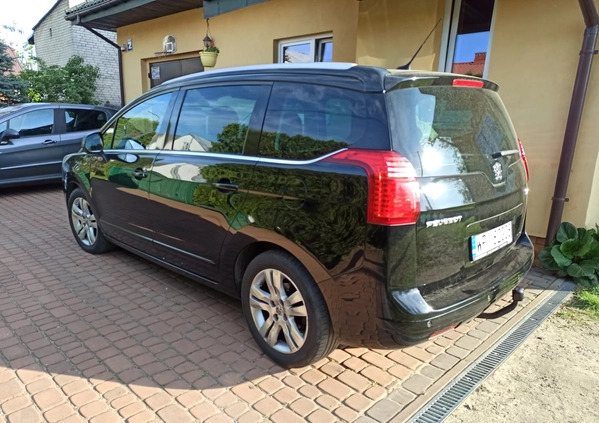 Peugeot 5008 cena 23900 przebieg: 227000, rok produkcji 2010 z Kudowa-Zdrój małe 232